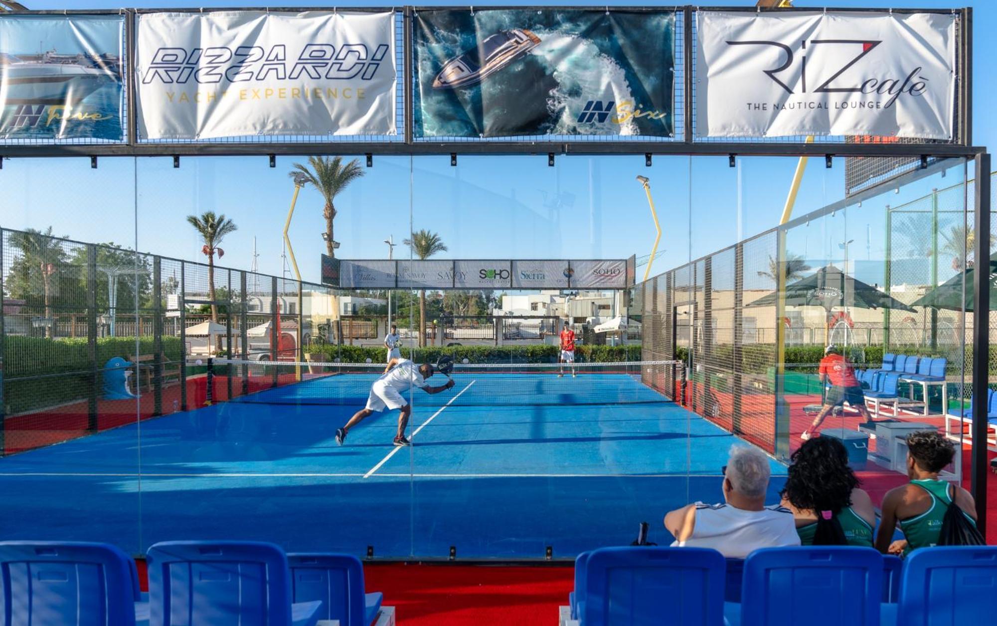 사보이 호텔 샤름 엘 셰이크 외부 사진 A paddle tennis court